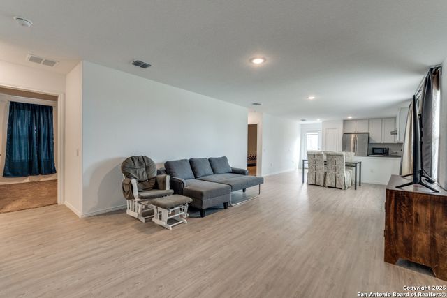 13214 Dutra Road, San Antonio, TX 78221