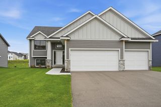 17750 Empire Trail, Lakeville, MN 55044