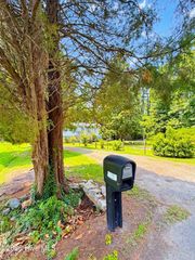 1035 W Bay Street, Belhaven, NC 27810