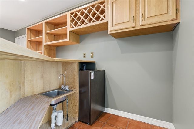 1 Thomas Drive, Cumberland, RI 02864