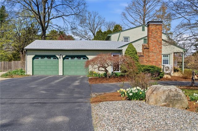 1 Thomas Drive, Cumberland, RI 02864