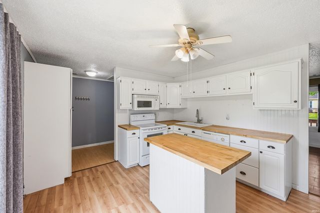514 Ellerdale Road, Chesterfield, IN 46017
