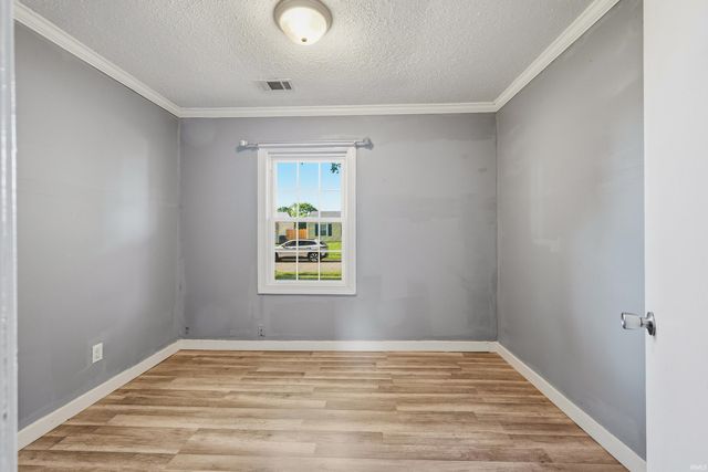 514 Ellerdale Road, Chesterfield, IN 46017
