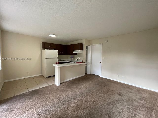 5192 NE 6th Ave 802, Oakland Park, FL 33334