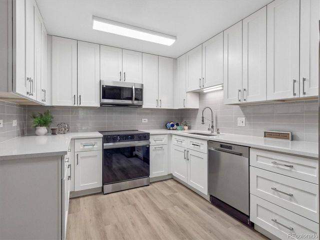 635 S Alton Way 4B, Denver, CO 80247
