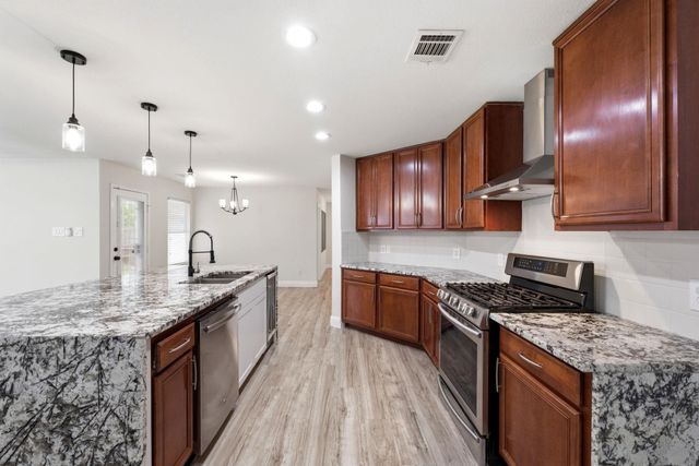 2847 Banff Mountain Trail, Houston, TX 77038