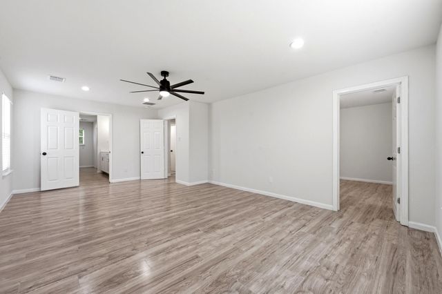 2847 Banff Mountain Trail, Houston, TX 77038