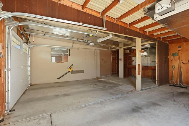 2465 W Vernalis, Tracy, CA 95304