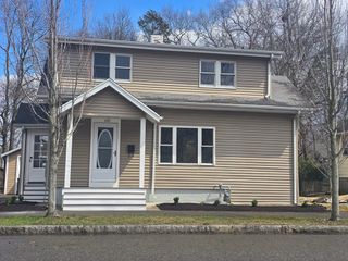 100 Bouve Ave, Brockton, MA 02301