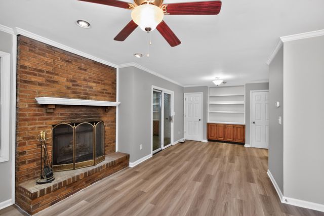 3413 Springlake Drive, Lexington, KY 40517