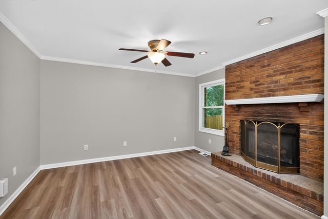 3413 Springlake Drive, Lexington, KY 40517