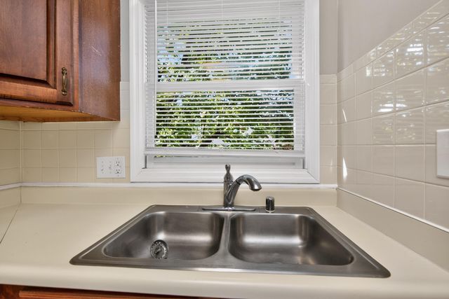 3413 Springlake Drive, Lexington, KY 40517
