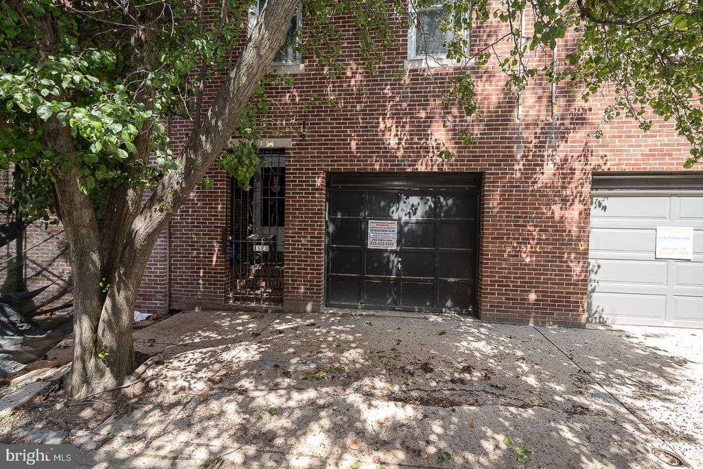 1923 NORTH ST, PHILADELPHIA, PA 19130 — exterior