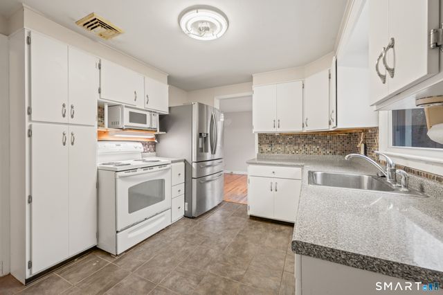 55 Forest Street, Hamden, CT 06518