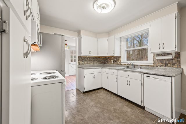 55 Forest Street, Hamden, CT 06518