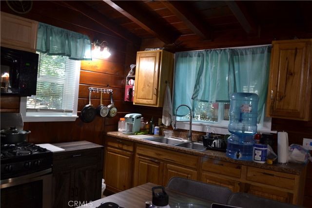 23747 PIONEER CAMP Road, Crestline, CA 92325