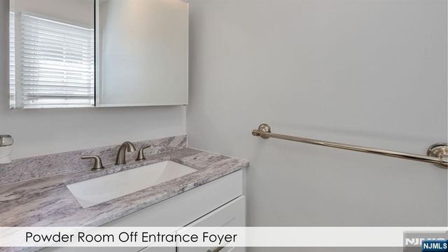 758 Manchester Way, Paramus, NJ 07652