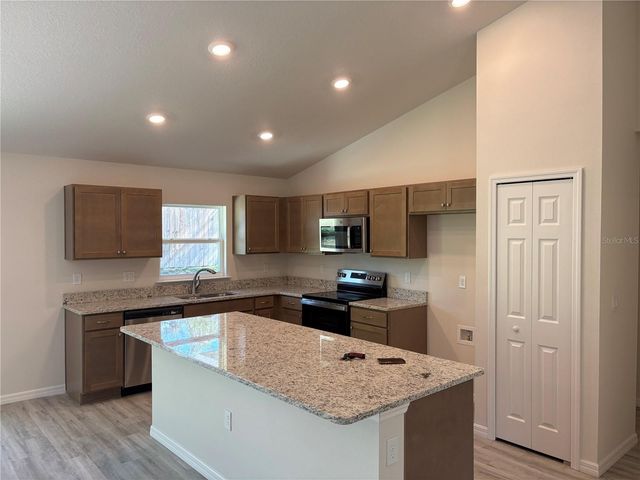 2377 W MENORES DRIVE, Citrus Springs, FL 34434