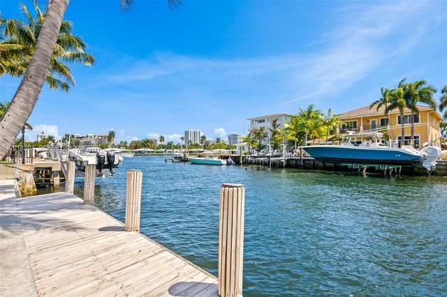 2548 SE 12th St, Pompano Beach, FL 33062