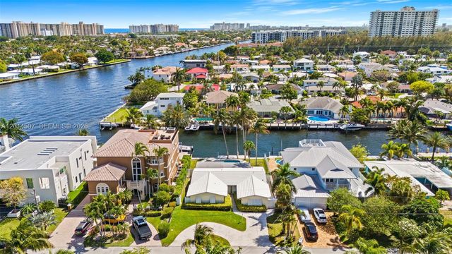 2548 SE 12th St, Pompano Beach, FL 33062