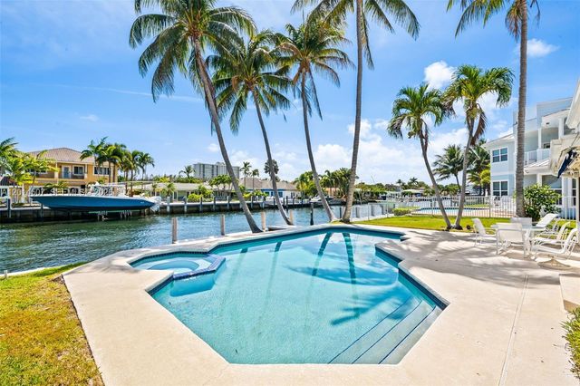 2548 SE 12th St, Pompano Beach, FL 33062
