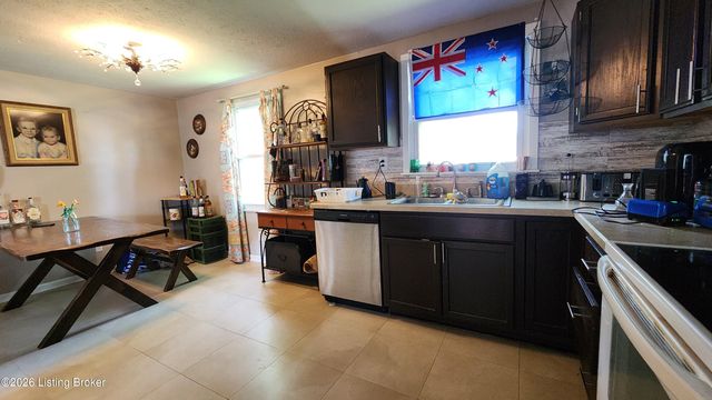 4709 Aledo Ct, Louisville, KY 40229
