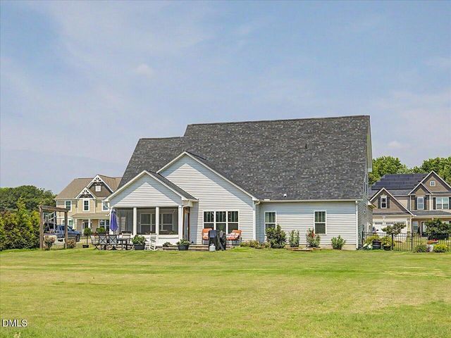 242 Steep Rock Drive, Willow Springs, NC 27592