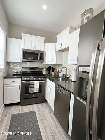 112 Albacore Drive, Ortley Beach, NJ 08751