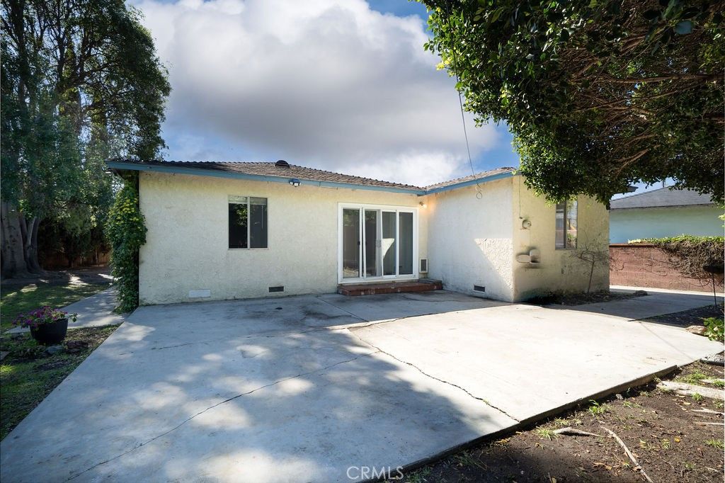 Image 24 of property listing at 13708 Judah Avenue, Hawthorne, CA 90250