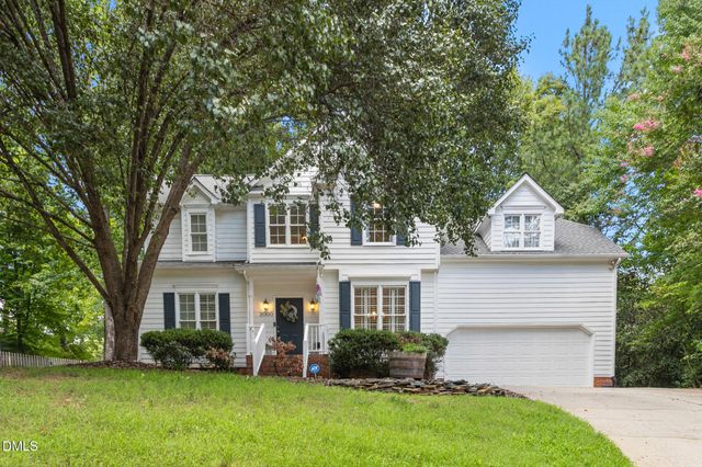 2000 Warwickshire Drive, Greensboro, NC 27455