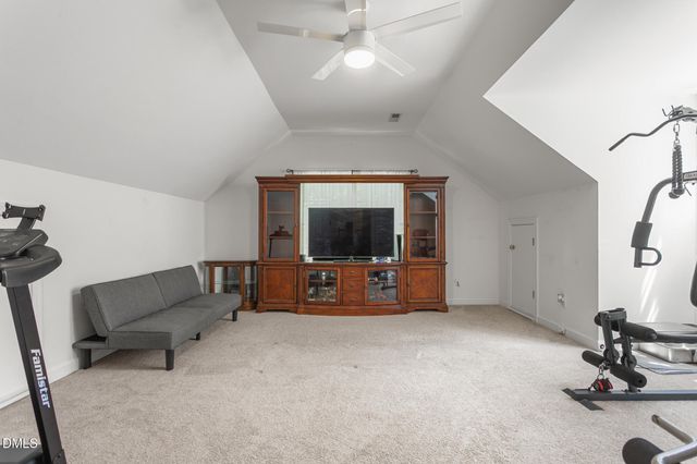 2000 Warwickshire Drive, Greensboro, NC 27455