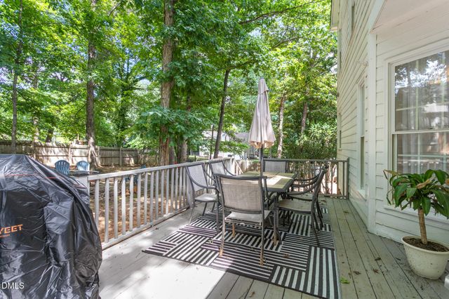 2000 Warwickshire Drive, Greensboro, NC 27455