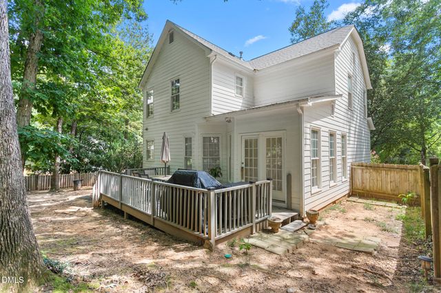 2000 Warwickshire Drive, Greensboro, NC 27455