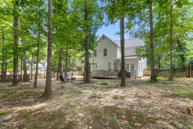 2000 Warwickshire Drive, Greensboro, NC 27455