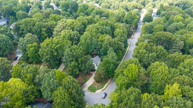 2000 Warwickshire Drive, Greensboro, NC 27455