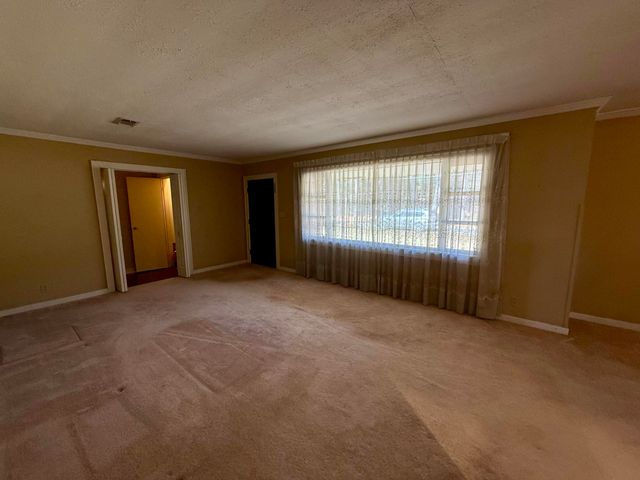 1606 Church St., Columbia, MS 39429