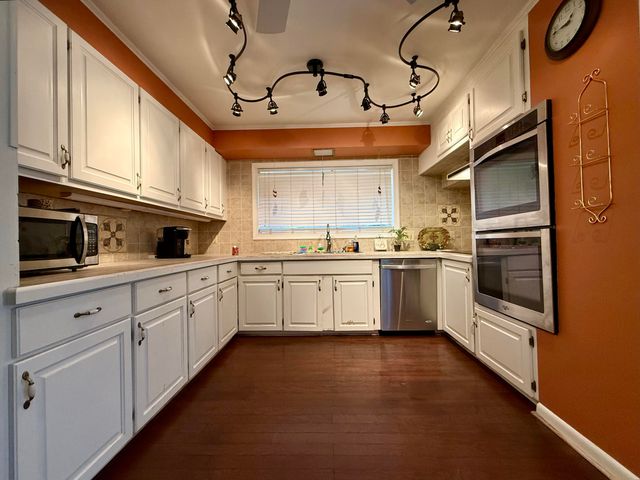 1606 Church St., Columbia, MS 39429