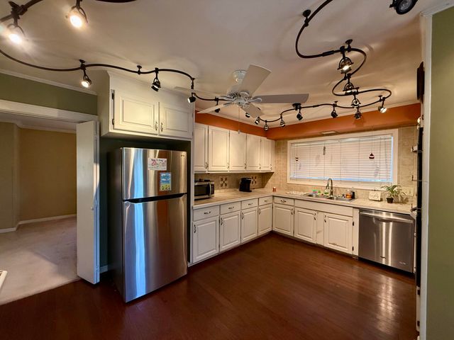 1606 Church St., Columbia, MS 39429