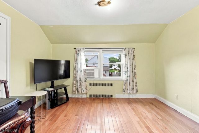 928 Beechwood Ct, Plainfield City, NJ 07060