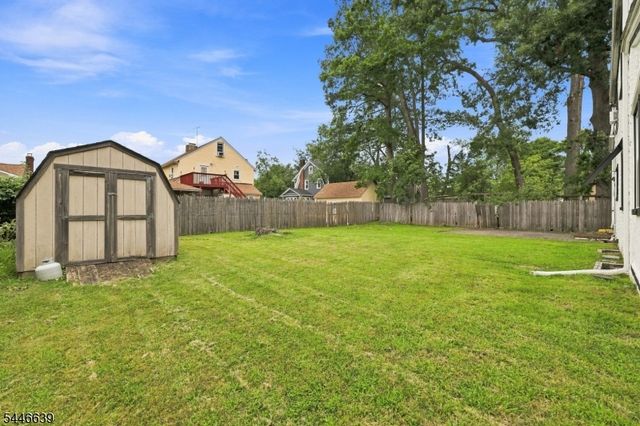 928 Beechwood Ct, Plainfield City, NJ 07060