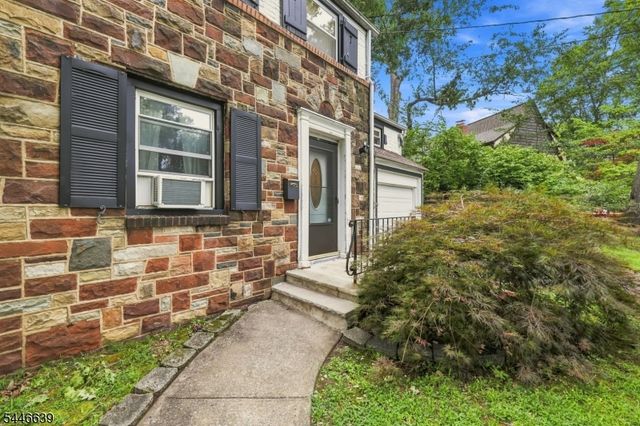 928 Beechwood Ct, Plainfield City, NJ 07060