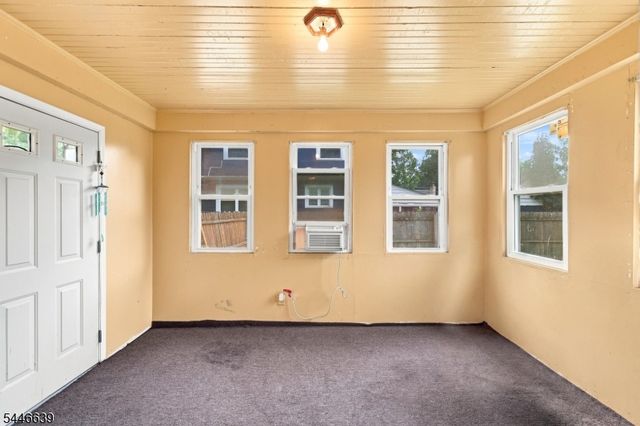 928 Beechwood Ct, Plainfield City, NJ 07060