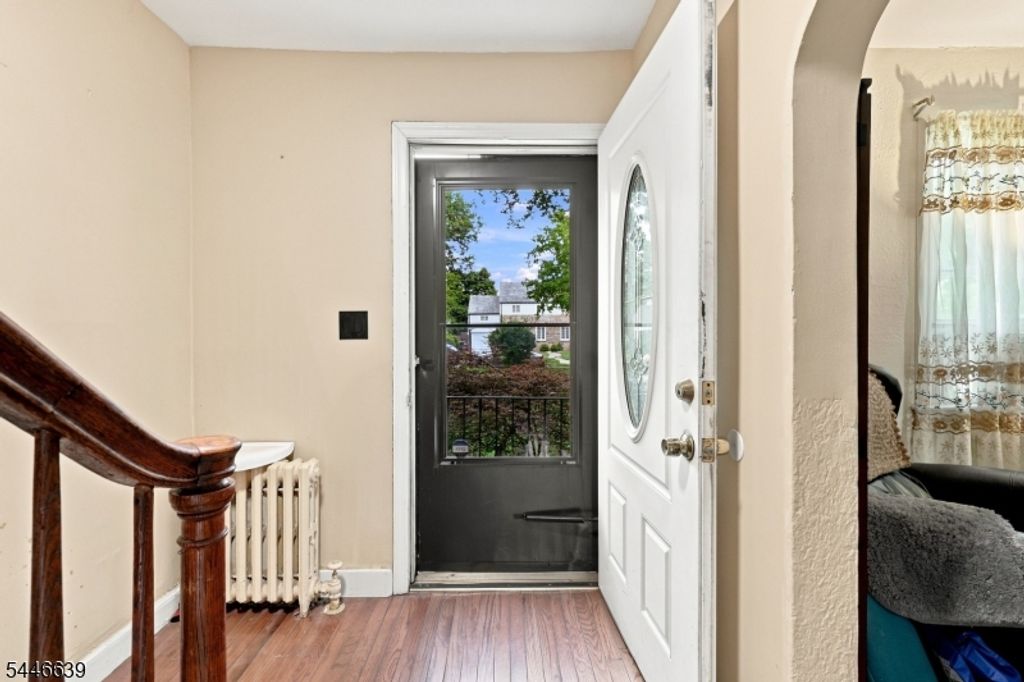 928 Beechwood Ct, Plainfield City, NJ 07060 — photo 2