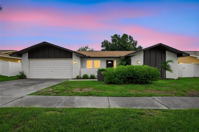 203 HILLCREST DRIVE, Safety Harbor, FL 34695