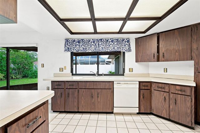 203 HILLCREST DRIVE, Safety Harbor, FL 34695