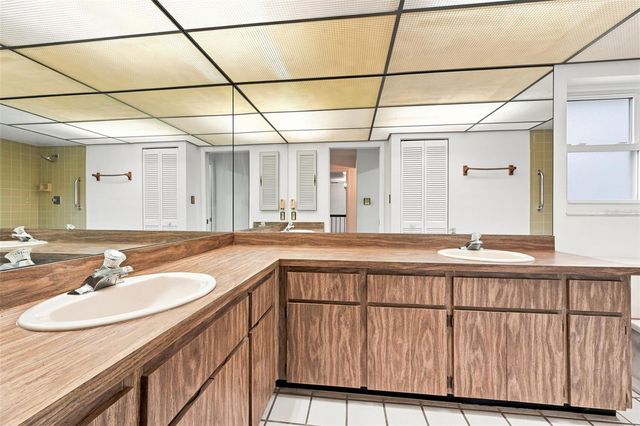 203 HILLCREST DRIVE, Safety Harbor, FL 34695