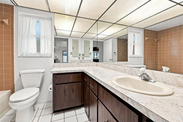 203 HILLCREST DRIVE, Safety Harbor, FL 34695