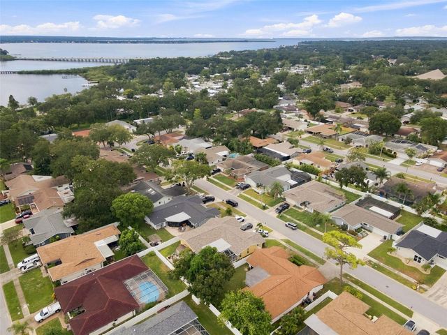 203 HILLCREST DRIVE, Safety Harbor, FL 34695