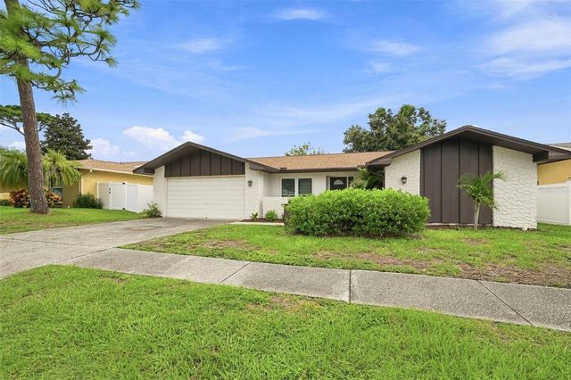 203 HILLCREST DRIVE, Safety Harbor, FL 34695