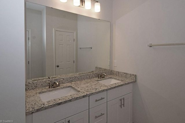 3437 Littlefield Way, Greensboro, NC 27405